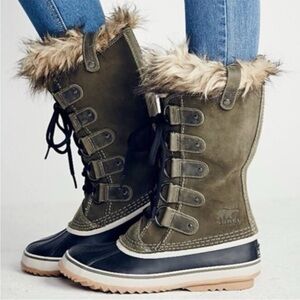 Sorel Joan of Arctic Olive Green Snow Boots